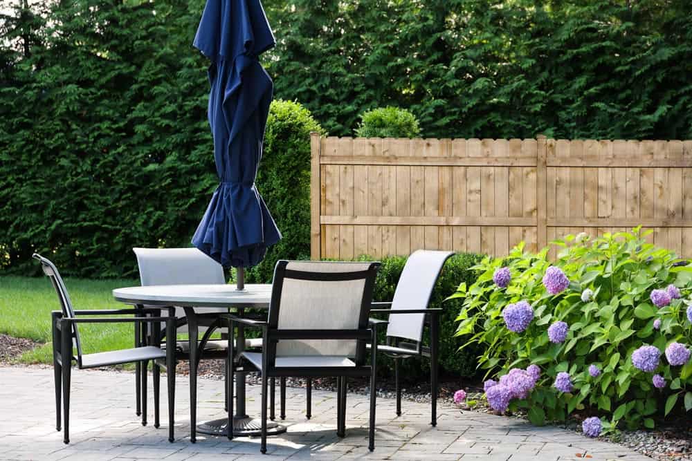 Call (201) 393-9404 to get a quote from the trusted fencing experts, licensed in New Jersey and New York.